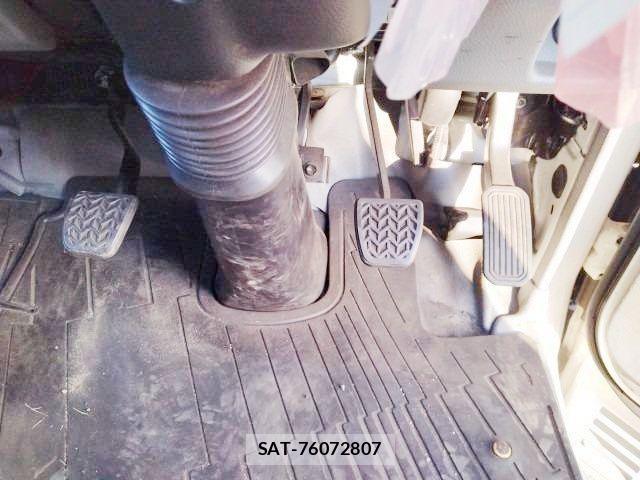 Toyota DYNA TRUCK 2023-05 1176400-9