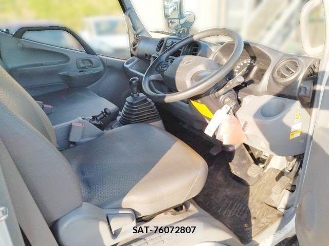 Toyota DYNA TRUCK 2023-05 1176400-14
