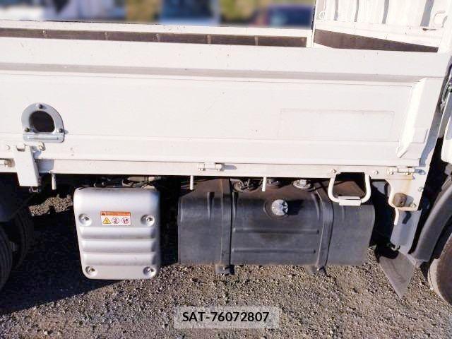 Toyota DYNA TRUCK 2023-05 1176400-19