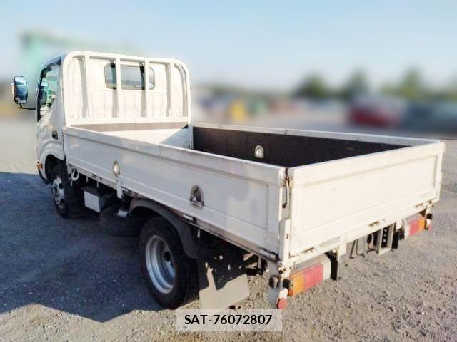 Toyota DYNA TRUCK 2023-05 1176400-3