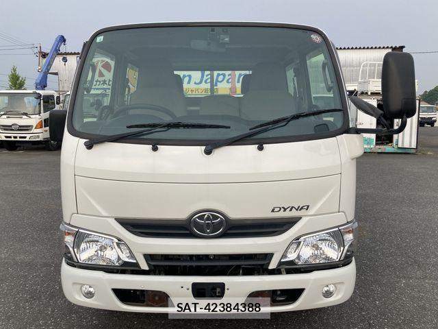 Toyota DYNA TRUCK 2021-04 1220458-1