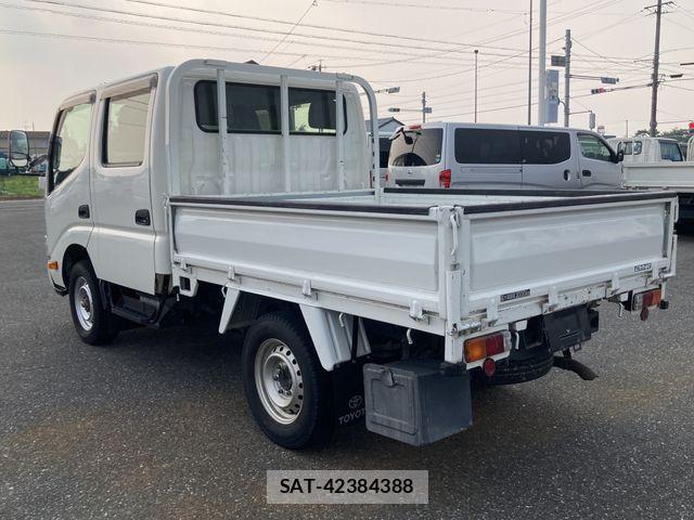 Toyota DYNA TRUCK 2021-04 1220458-3