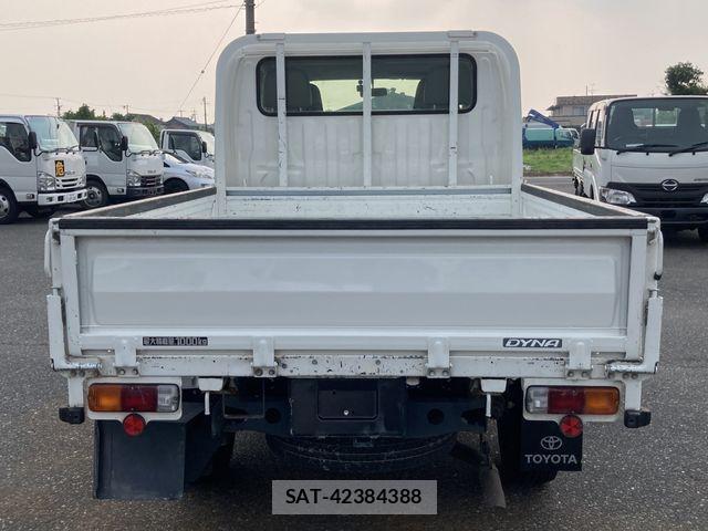 Toyota DYNA TRUCK 2021-04 1220458-4