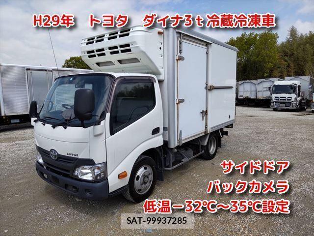 Toyota DYNA TRUCK 2017-01 1220445-0