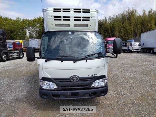 Toyota DYNA TRUCK 2017-01 1220445-2
