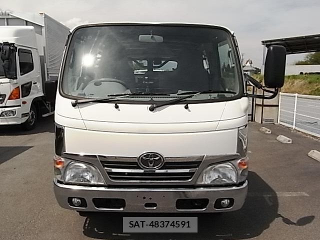 Toyota DYNA TRUCK 2015-02 1220440-1