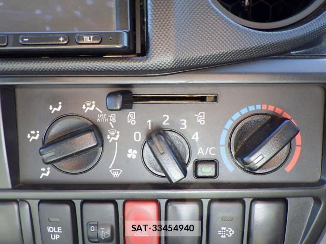 Toyota DYNA TRUCK 2020-06 1227820-19
