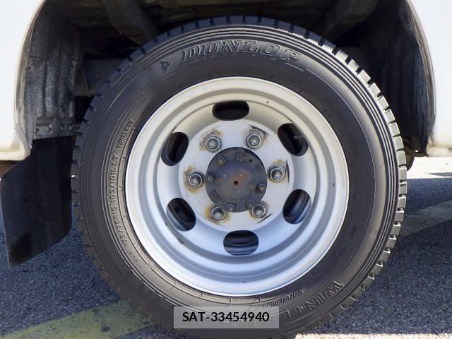 Toyota DYNA TRUCK 2020-06 1227820-22
