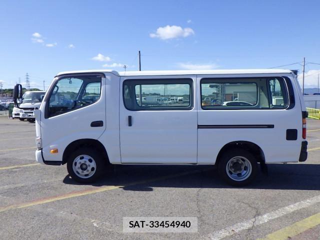 Toyota DYNA TRUCK 2020-06 1227820-3
