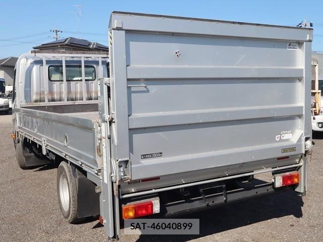 Toyota DYNA TRUCK 2019-03 1256522-2