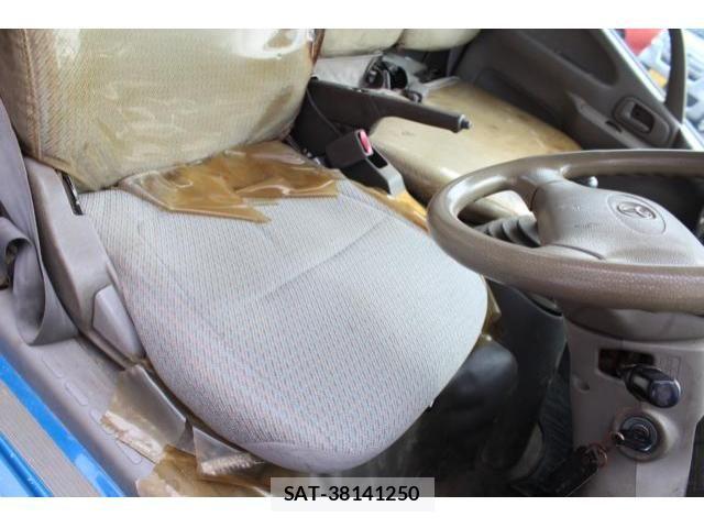 Toyota DYNA TRUCK 2001-02 1312663-16