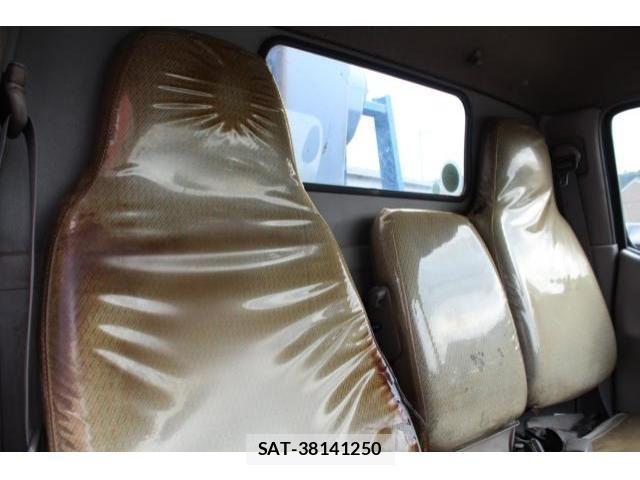 Toyota DYNA TRUCK 2001-02 1312663-17