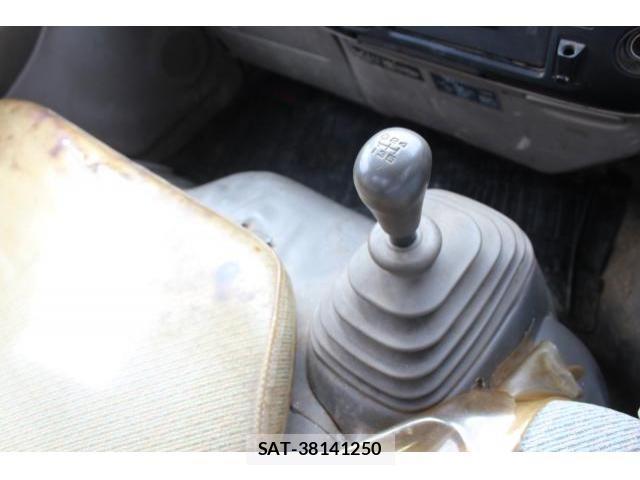 Toyota DYNA TRUCK 2001-02 1312663-22