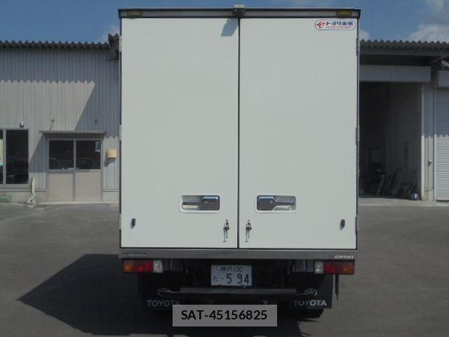 Toyota DYNA TRUCK 2016-12 1318050-25