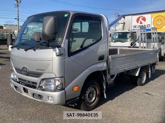 Toyota DYNA TRUCK 2020-08 1330586-1