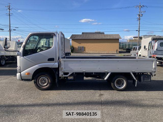 Toyota DYNA TRUCK 2020-08 1330586-21
