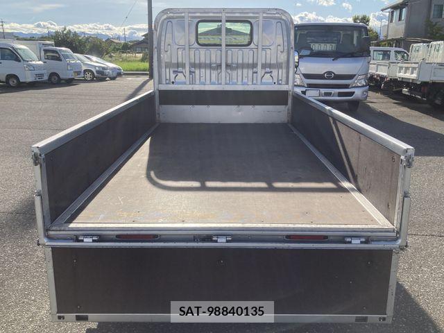 Toyota DYNA TRUCK 2020-08 1330586-8