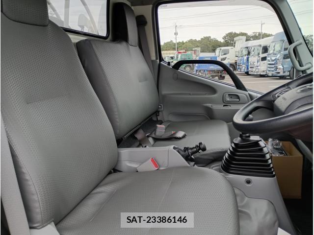 Toyota DYNA TRUCK 2025-07 1372157-18
