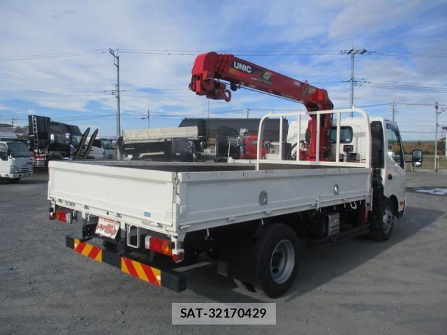 Toyota DYNA TRUCK 2024-10 1412126-26
