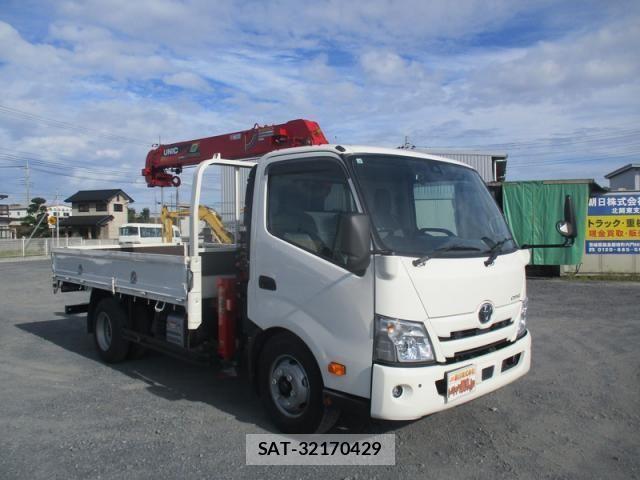Toyota DYNA TRUCK 2024-10 1412126-3