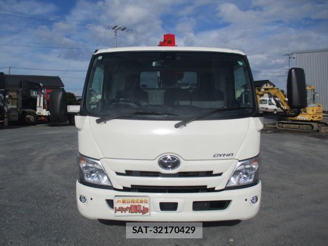Toyota DYNA TRUCK 2024-10 1412126-4