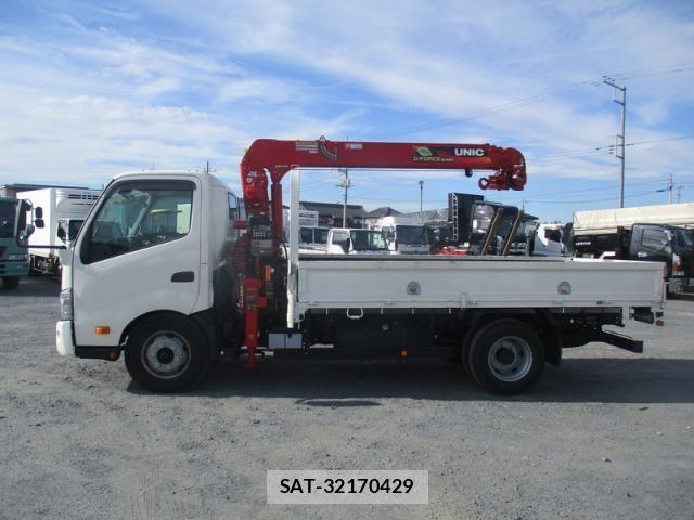Toyota DYNA TRUCK 2024-10 1412126-6
