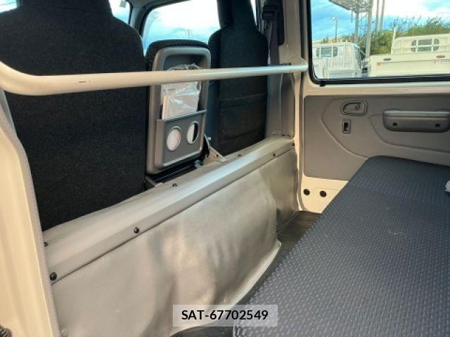 Toyota DYNA TRUCK 2024-06 1445431-28