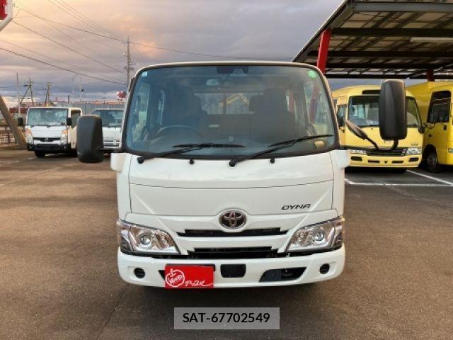 Toyota DYNA TRUCK 2024-06 1445431-3