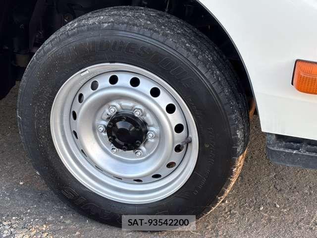 Toyota DYNA TRUCK 2010-06 1472180-15