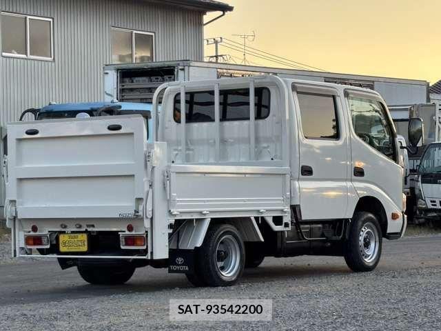 Toyota DYNA TRUCK 2010-06 1472180-3