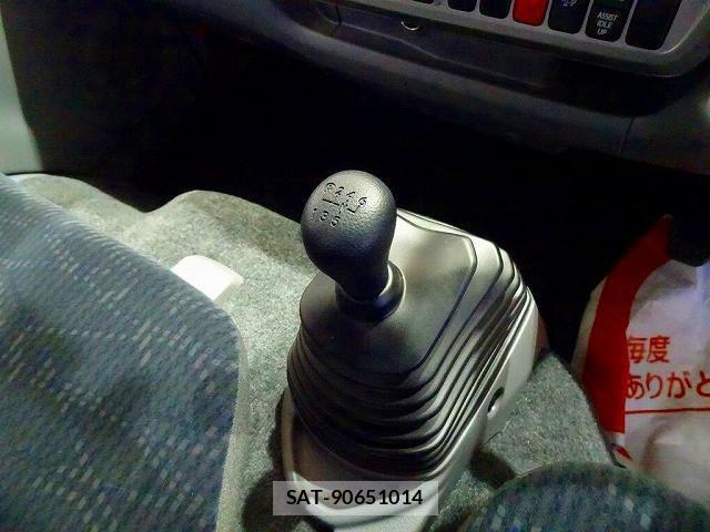Toyota DYNA TRUCK 2024-03 1742472-17