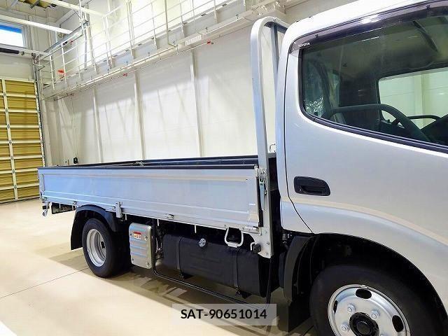 Toyota DYNA TRUCK 2024-03 1742472-24