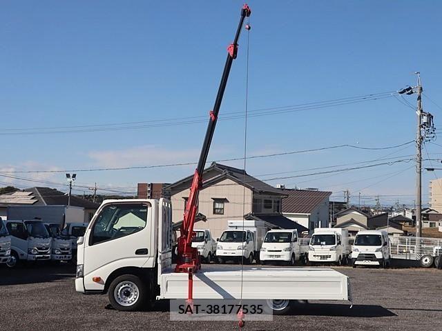 Toyota DYNA TRUCK 2018-10 1742514-16