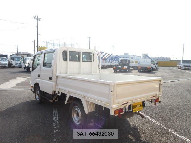 Toyota DYNA TRUCK 2017-06 1742533-2
