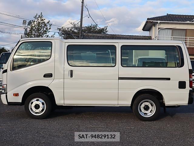 Toyota DYNA TRUCK 2014-07 1742547-8