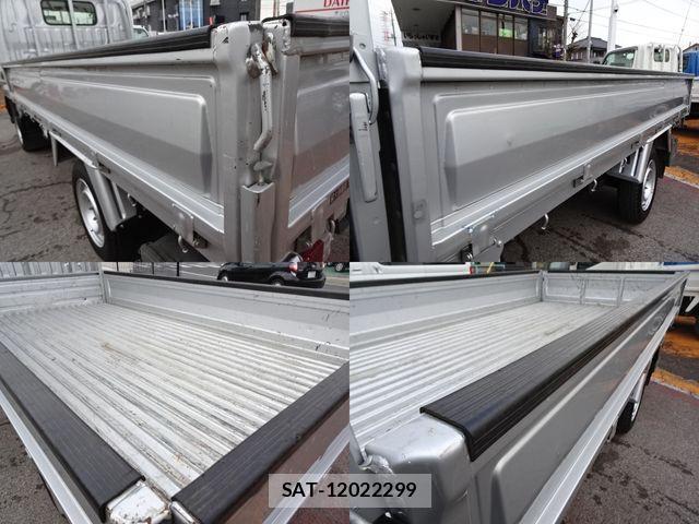 Toyota DYNA TRUCK 2019-11 2008452-4