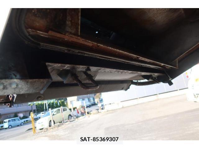 Toyota DYNA TRUCK 2012-11 2029422-27