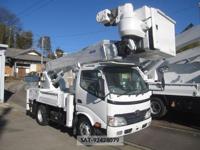 Toyota DYNA TRUCK 2010-03 2208329-0