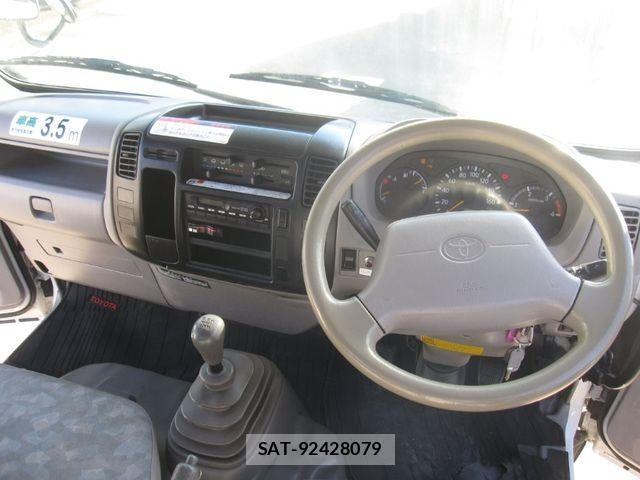 Toyota DYNA TRUCK 2010-03 2208329-26