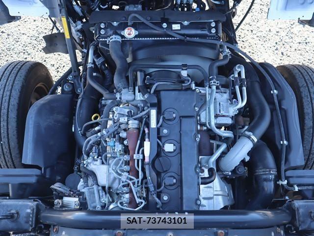Toyota DYNA TRUCK 2018-03 2316300-15