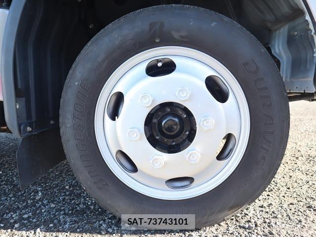 Toyota DYNA TRUCK 2018-03 2316300-18
