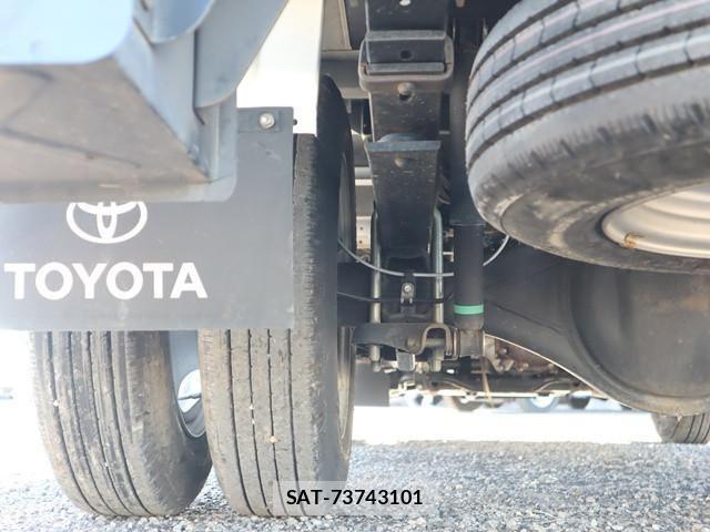 Toyota DYNA TRUCK 2018-03 2316300-23