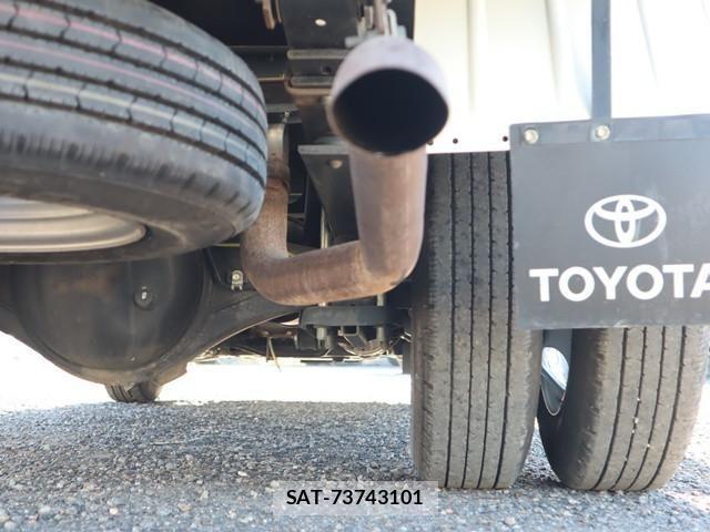 Toyota DYNA TRUCK 2018-03 2316300-24