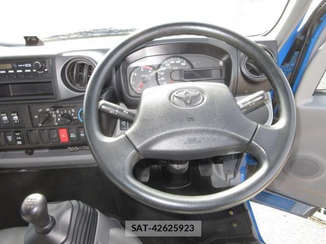 Toyota DYNA TRUCK 2013-07 2316297-18