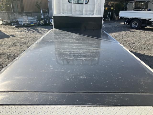 Toyota DYNA TRUCK 2017-06 2385681-3