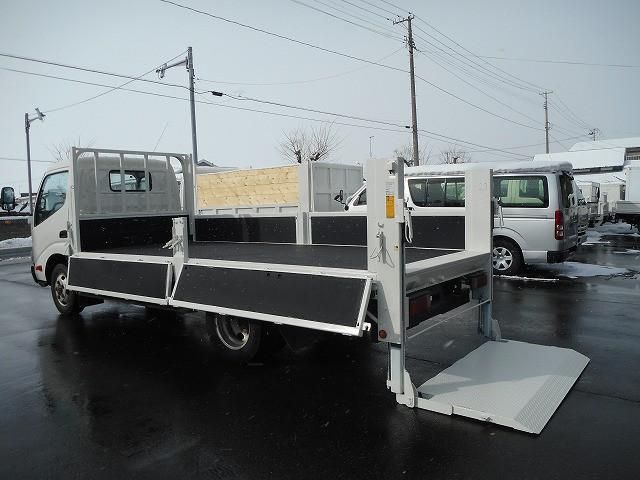 Toyota DYNA TRUCK 2015-09 2385701-9