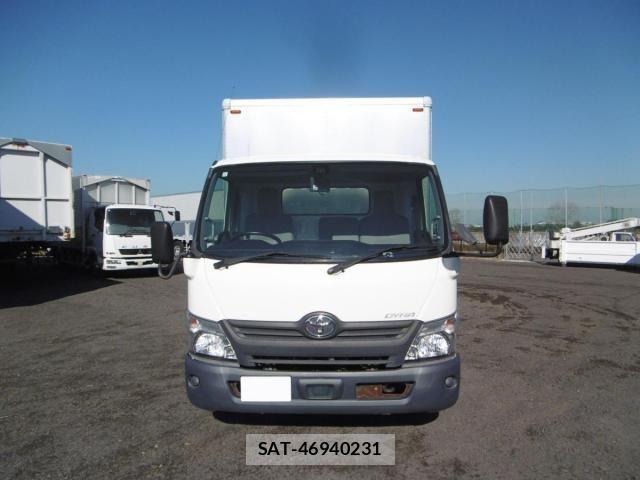 Toyota DYNA TRUCK 2017-11 2446192-1