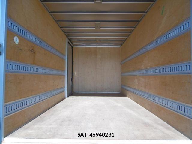 Toyota DYNA TRUCK 2017-11 2446192-6