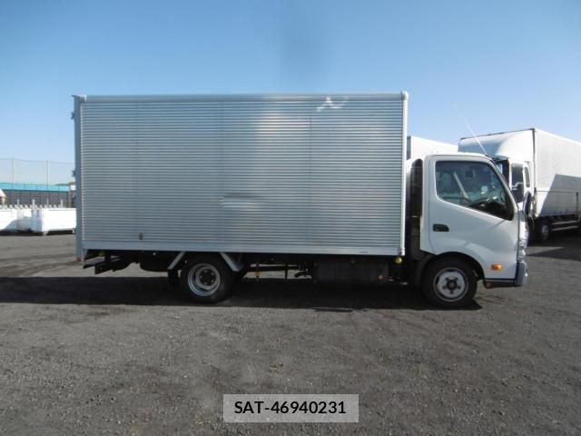 Toyota DYNA TRUCK 2017-11 2446192-8