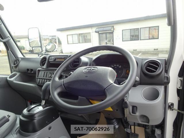 Toyota DYNA TRUCK 2025-12 3064952-13